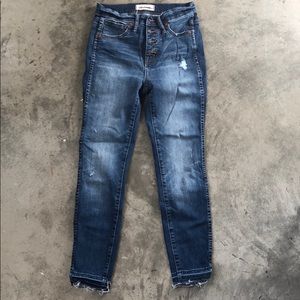 Madewell 10in high rise skinny button front